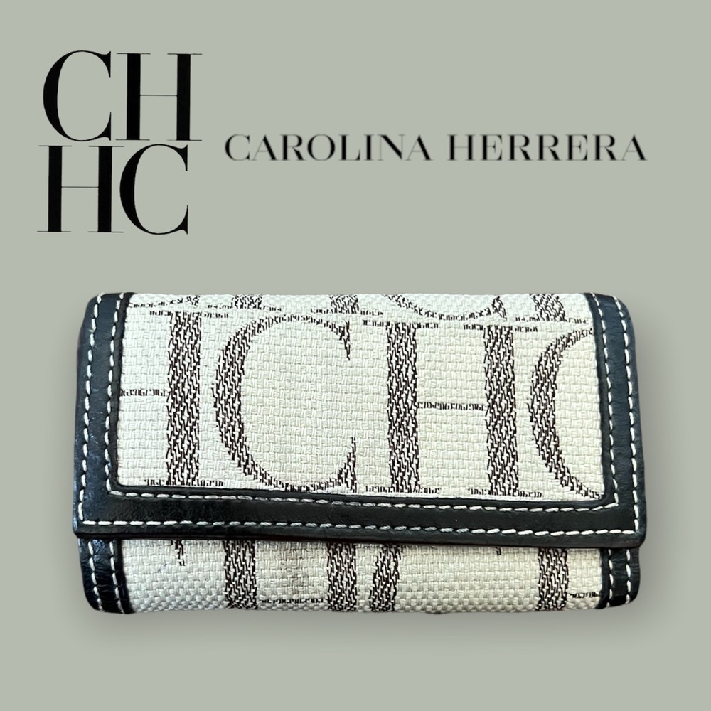 Carolina Herrera Key Holder